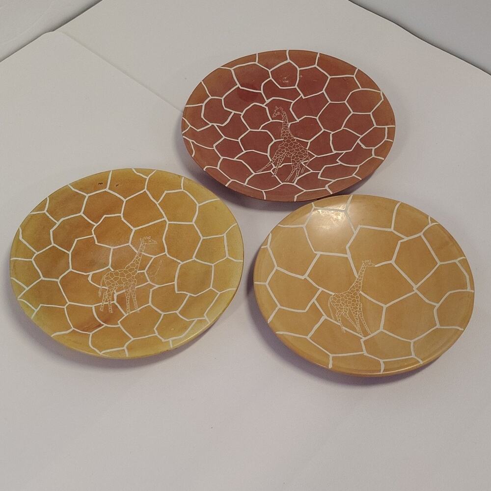 Decorative Giraffe Plate Set Hand Carved Made In Kenya 6"